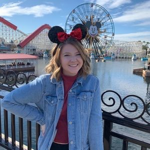 Meet your Posher, Hailey